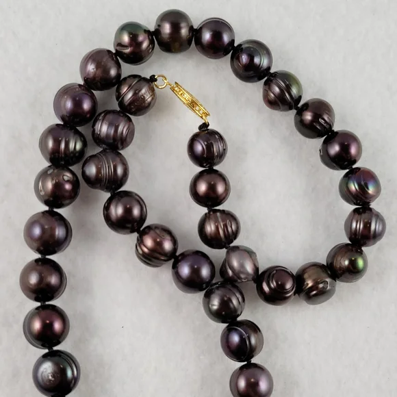 REAL 10-11mm Bordeaux Black Pearl Necklace - Picture 6 of 11
